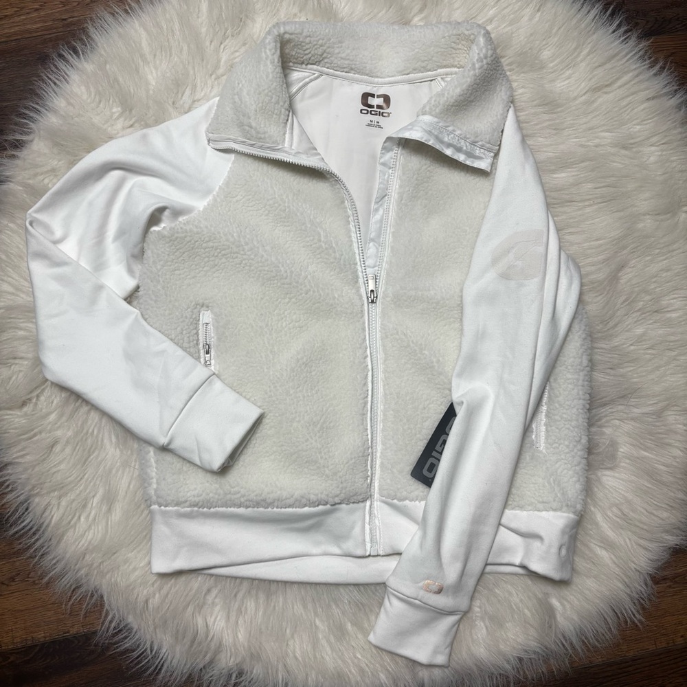 Ogio Sherpa Coat with Gatorade Logo size women’s Medium - New with tags